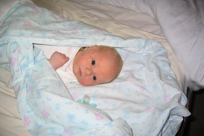 Gla�vakandi og hugsar sitt