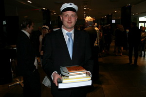 Me� ver�laun fyrir fr�b�ran n�ms�rangur � st�dentspr�fi