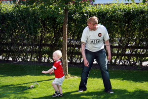 Litlu b�rnin leika s�r