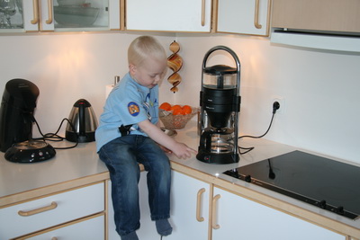 A� hj�lpa afa �rna a� b�a til kaffi