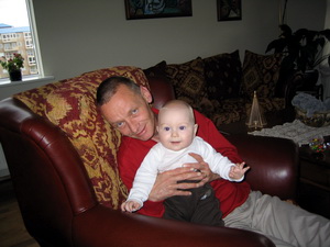 Einar �li, 7 m�na�a, hj� afa �rna