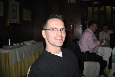 �essi g��i vinur bjarga�i l�fi �rna � Tallin!