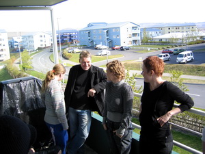 J�n og Kolbr�n me� fr�nkunum fr� Noregi � g��u ve�ri