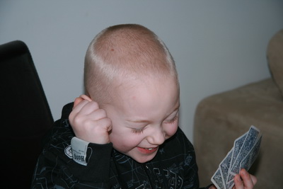 Einar �li �n�g�ur me� spilin s�n!