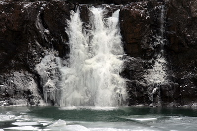 Fallegur foss � Andak�l