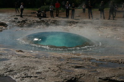Strokkur � upplei�