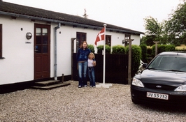 �sta Bj�rk og Arna Hr�nn � Damg�rden